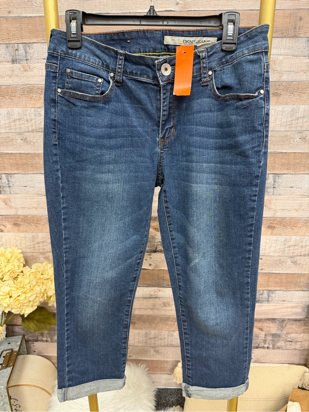 DKNY Mid Rise Skinny Cropped Navy Capri Jeans